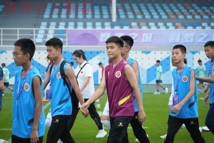 相约唐山南湖城市足球广场 第七届“冀萌杯”青少年足球赛燃情开赛